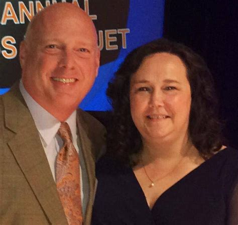 auburn radio voice and his wife killed in crash|Auburn announcer Rod Bramblett, wife killed in auto accident.